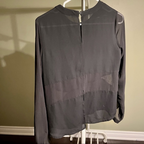 Black blouse - Picture 3 of 3